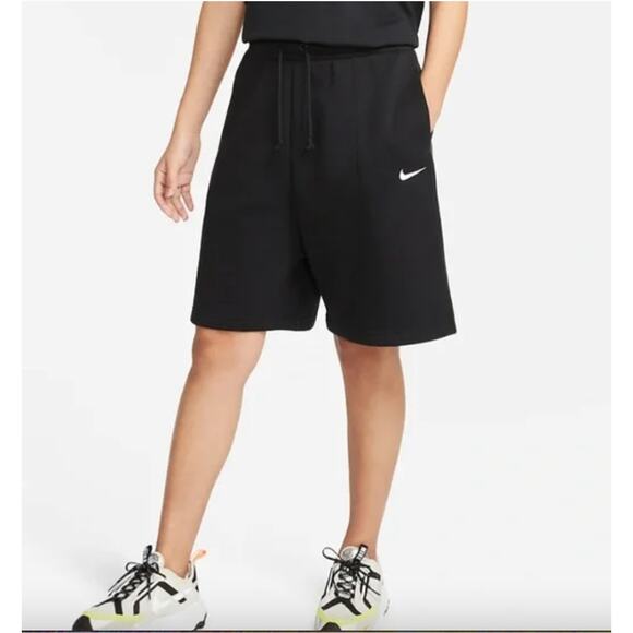 New Nike Women's Sportswear Essential Fleece High Rise Shorts Black - Picture 2 of 5